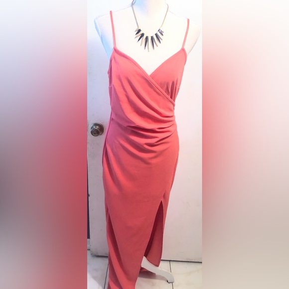 NWOT-Windsors Coral Sasha Formal High Slit Wrap Dress with V-Neckline, Size M - Picture 9 of 16